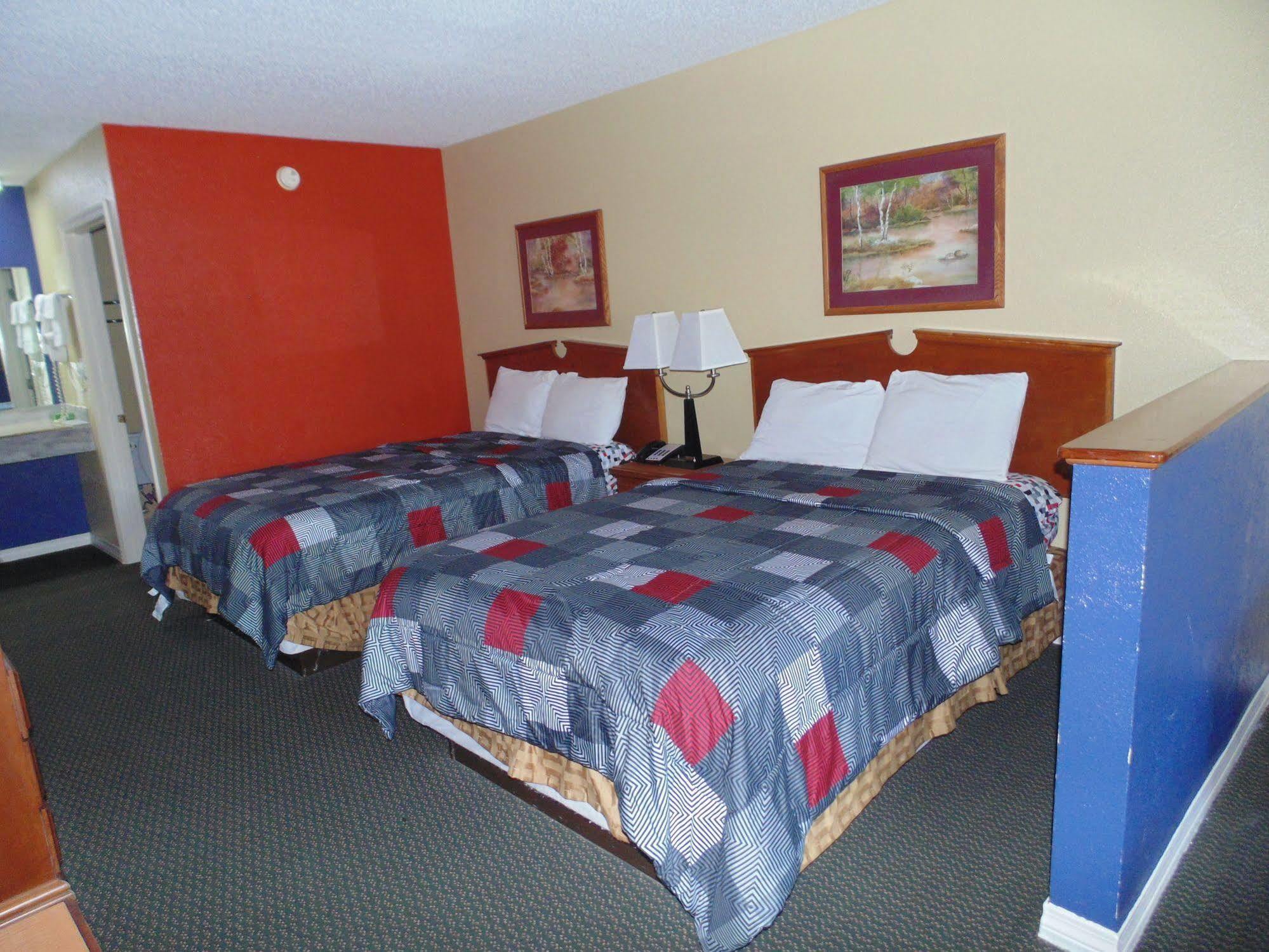 Log Cabin Inn Bay Minette Екстер'єр фото